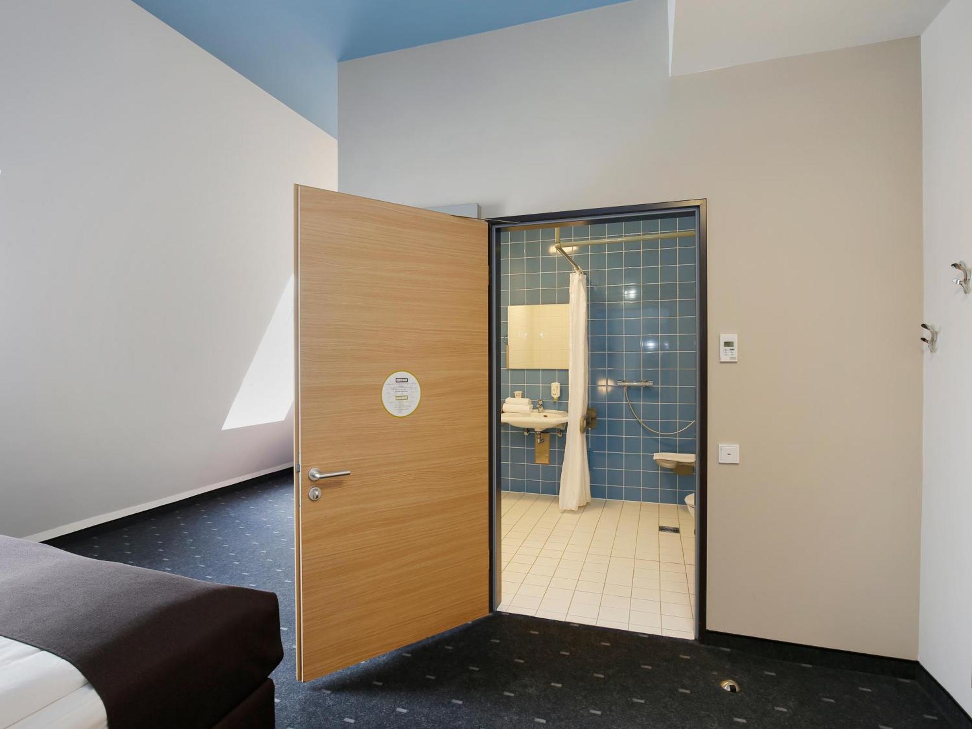 B&B Hotel Berlin-Charlottenburg Екстер'єр фото